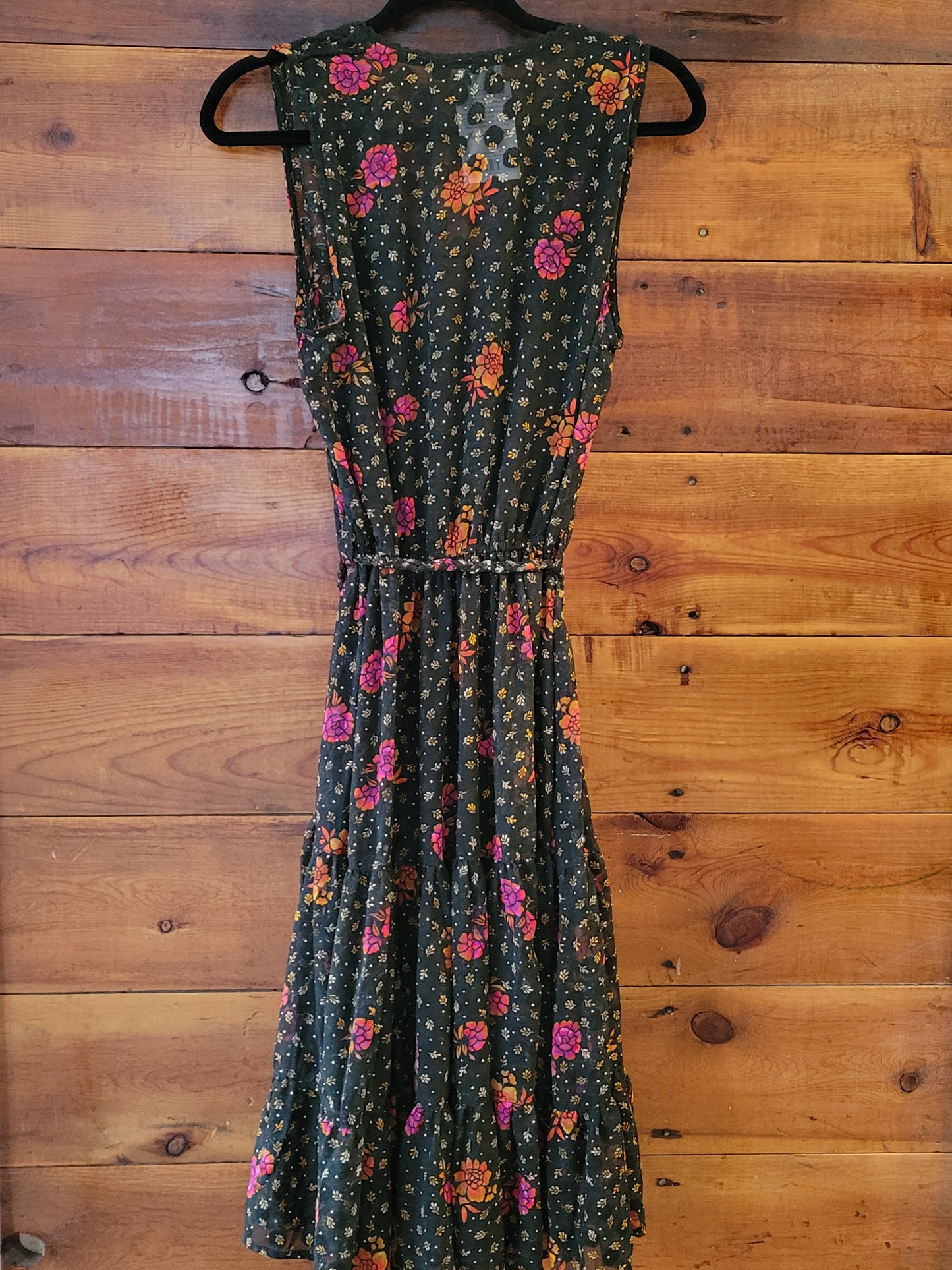 Green Sleeveless Dress