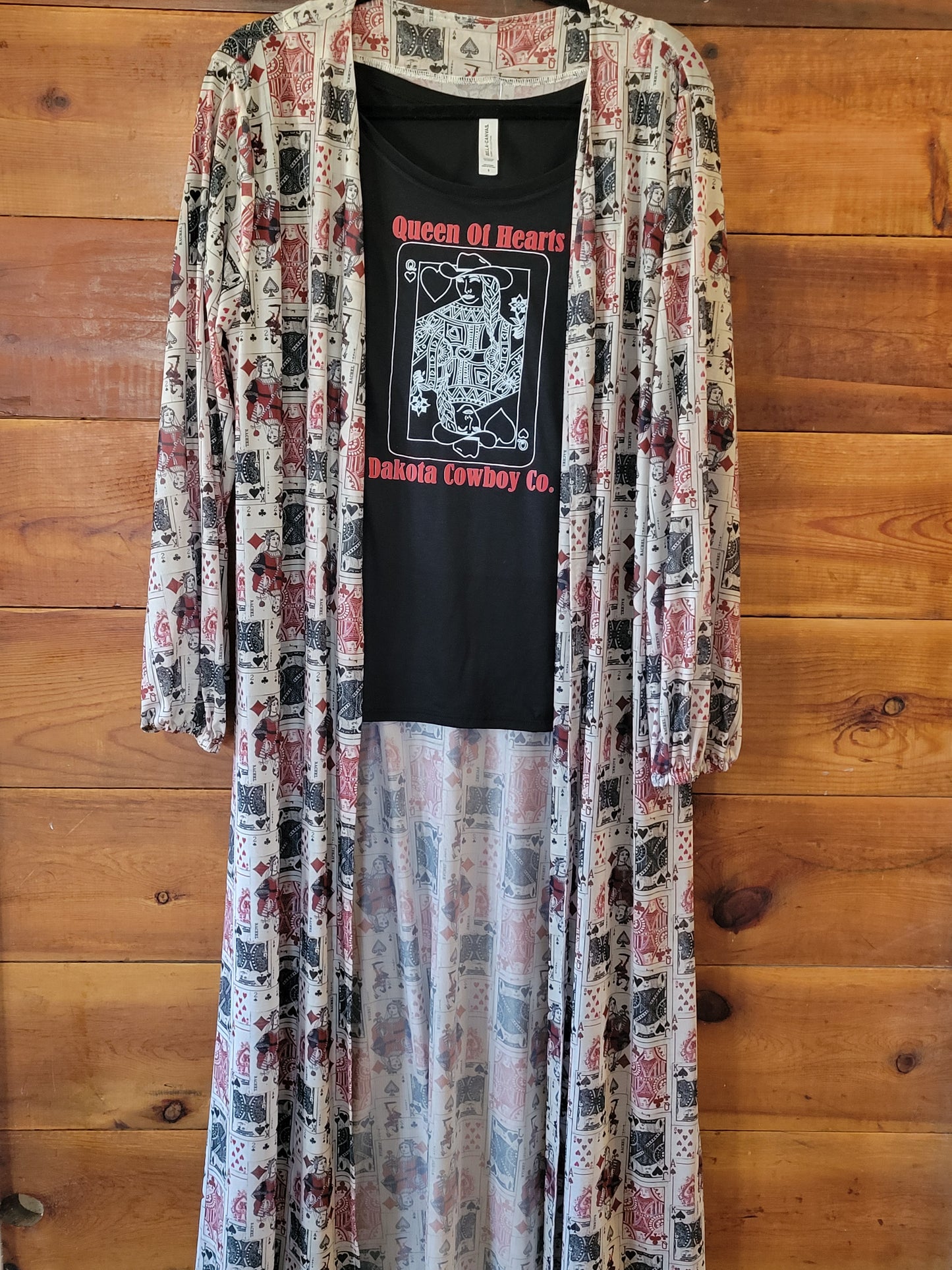 Queen of Hearts Relaxed T - White Owl Creek Boutique