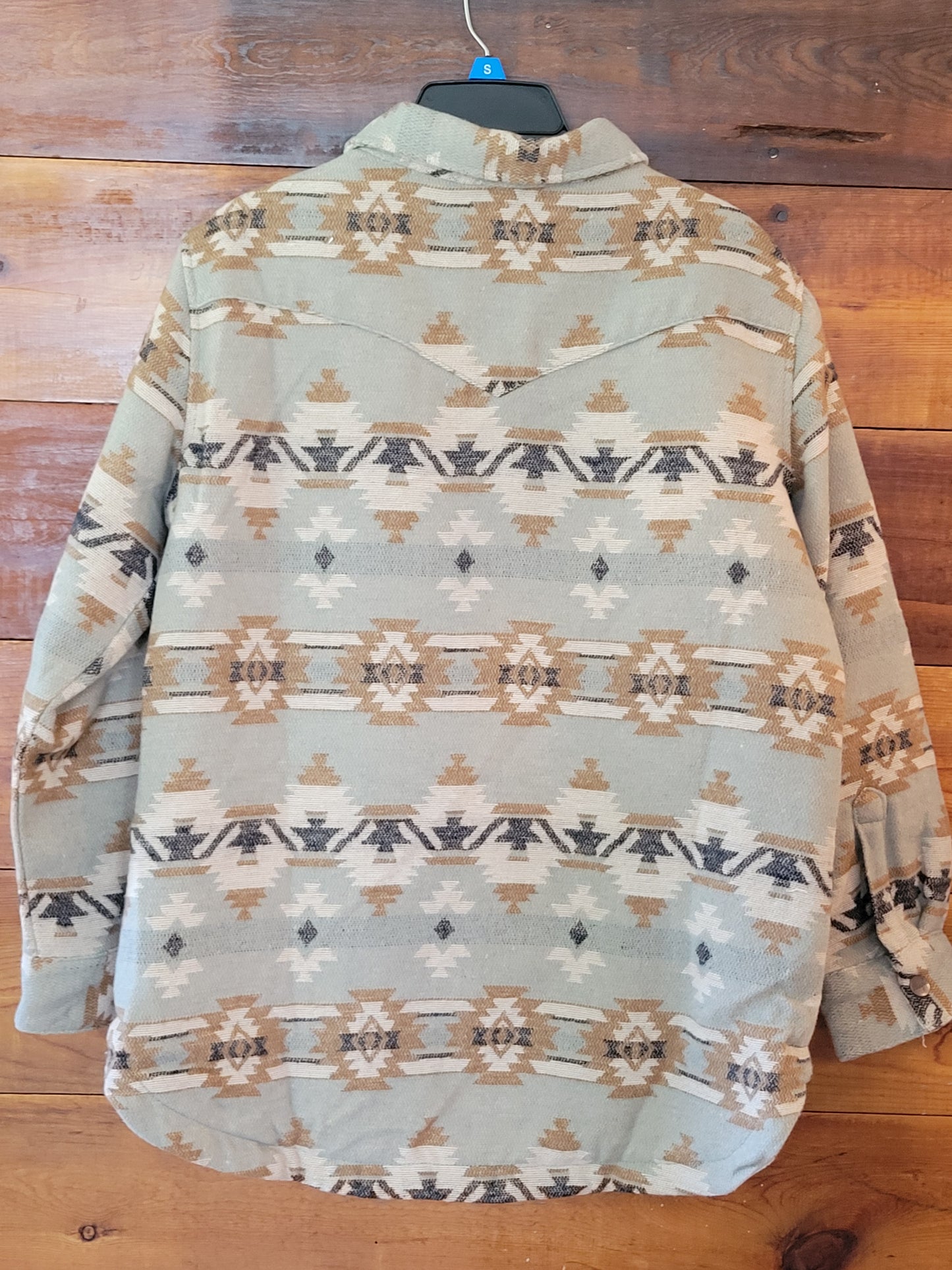 Wrangler Retro® Quilt Lined Jacquard Shacket