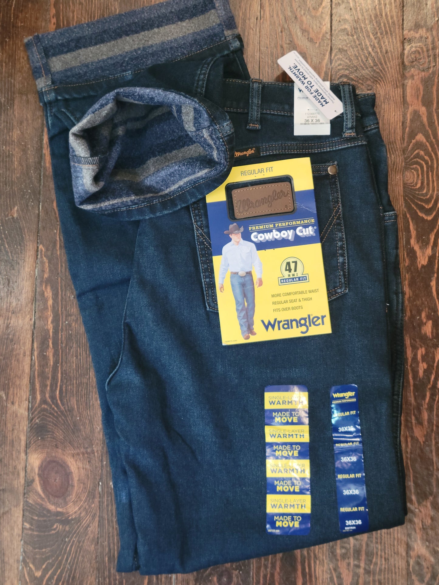 Wrangler® Cowboy Cut® Premium Performance 47 Regular Fit Warming Jean