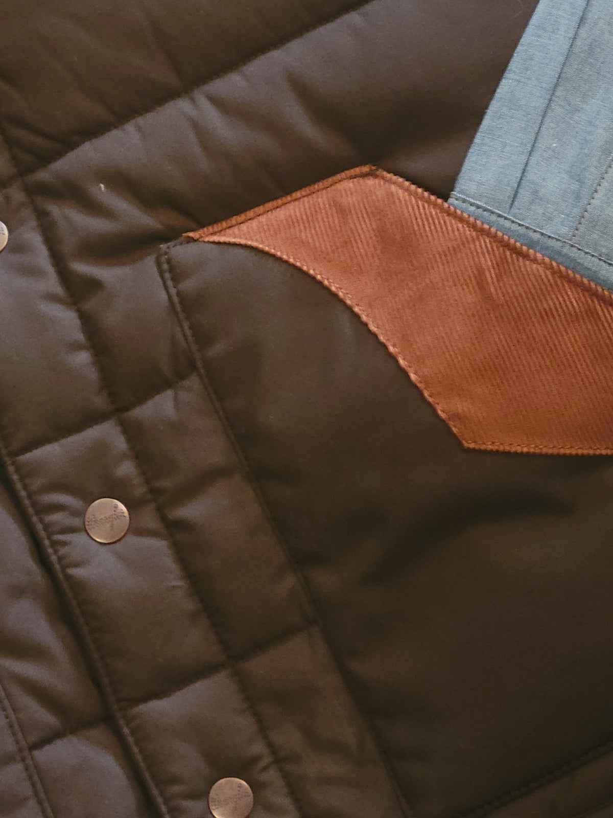 Wrangler Mens Courduroy Yoke Puffer Vest