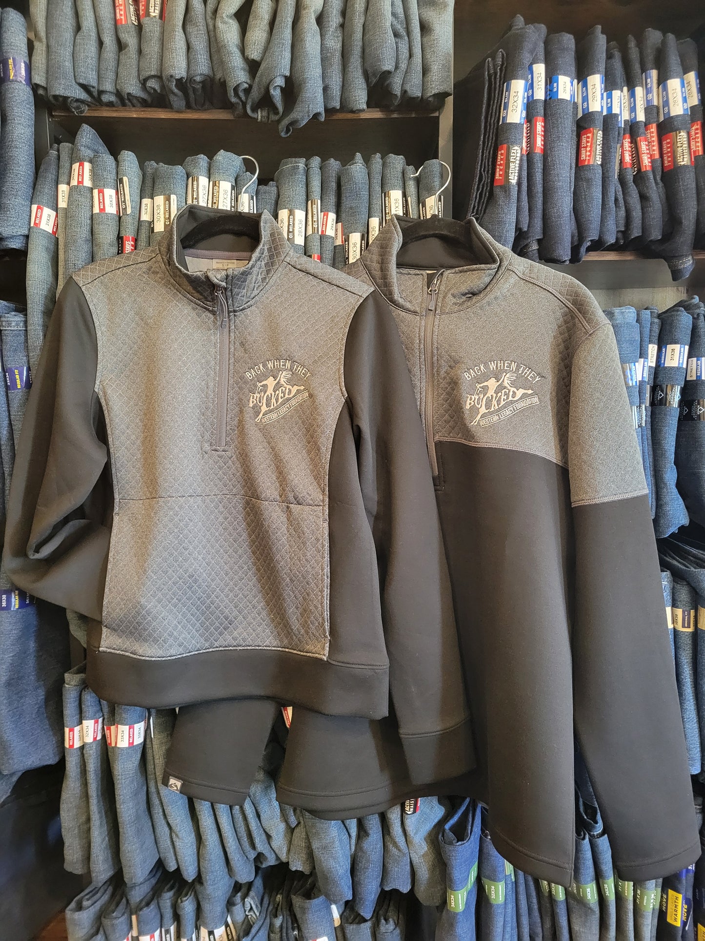 BWTB Black Hills 1/4 Zip Silver