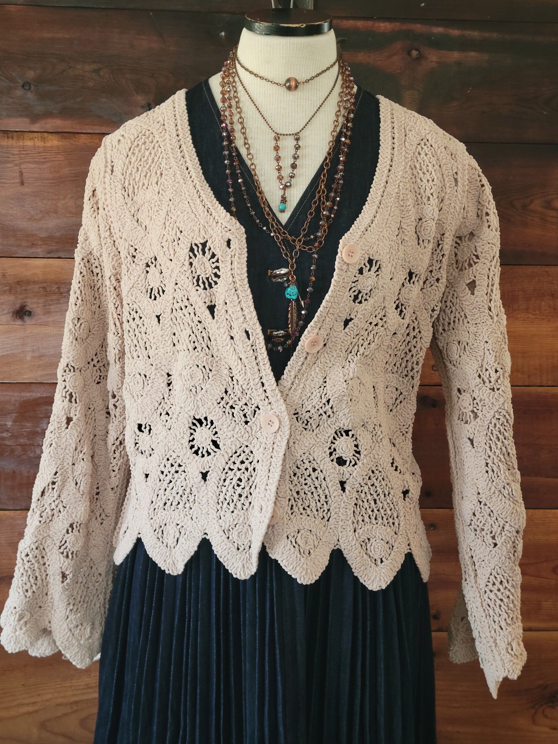 Soft Scallop Crochet - White Owl Creek Boutique