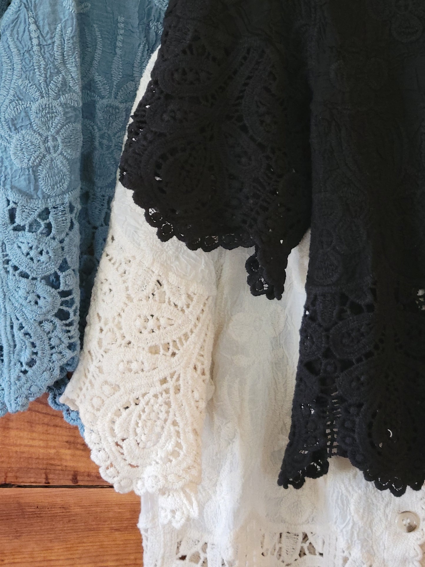 Scalloped Lace Short Sleeve Cardigan - White Owl Creek Boutique
