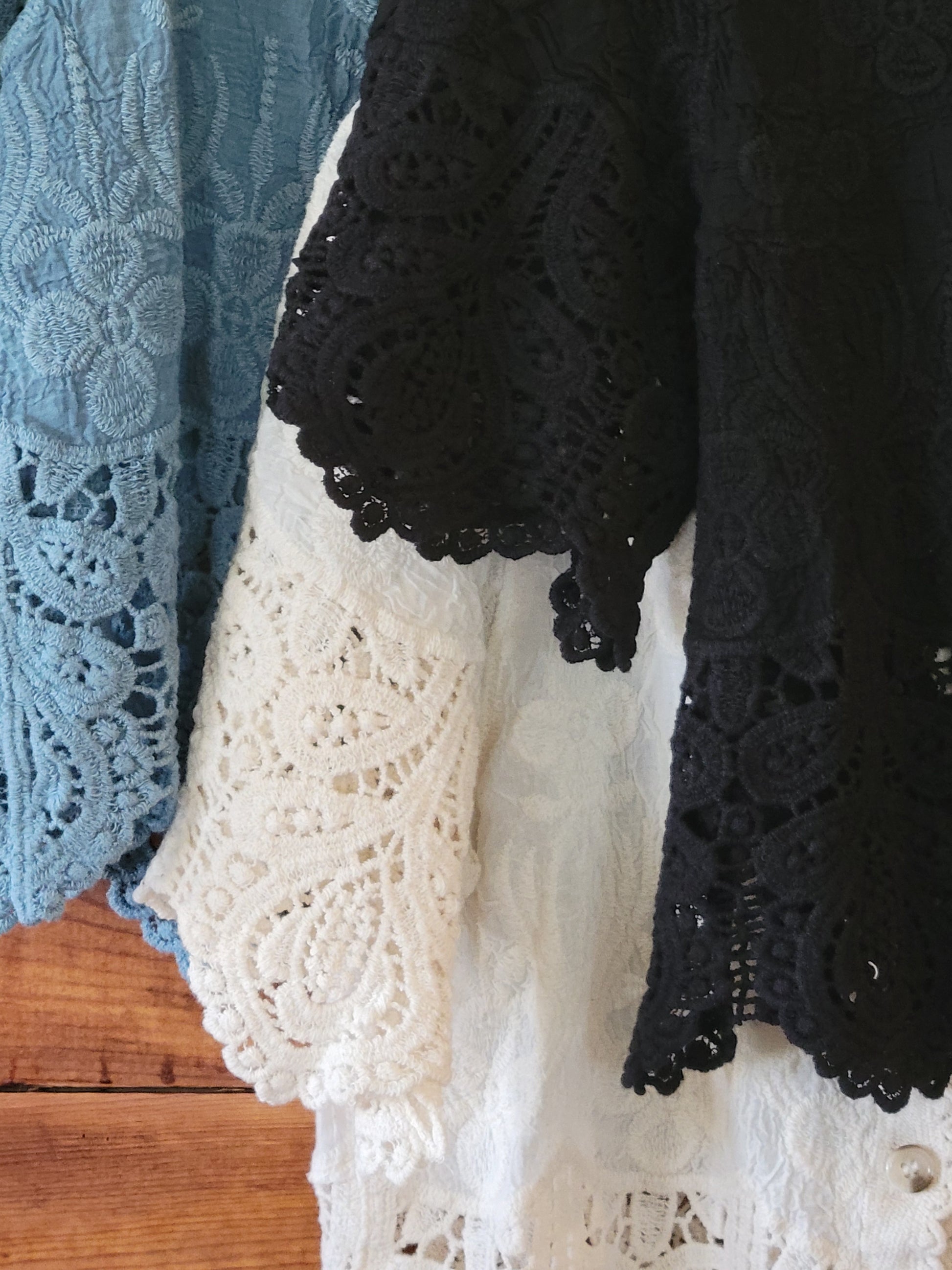Scalloped Lace Short Sleeve Cardigan - White Owl Creek Boutique