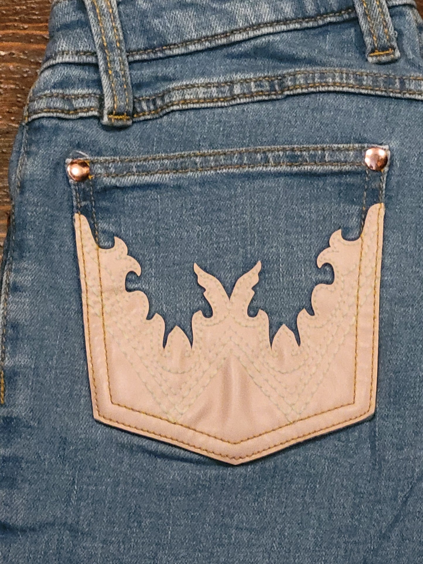 Wrangler X Lainey Wilson Mae Boot Jean