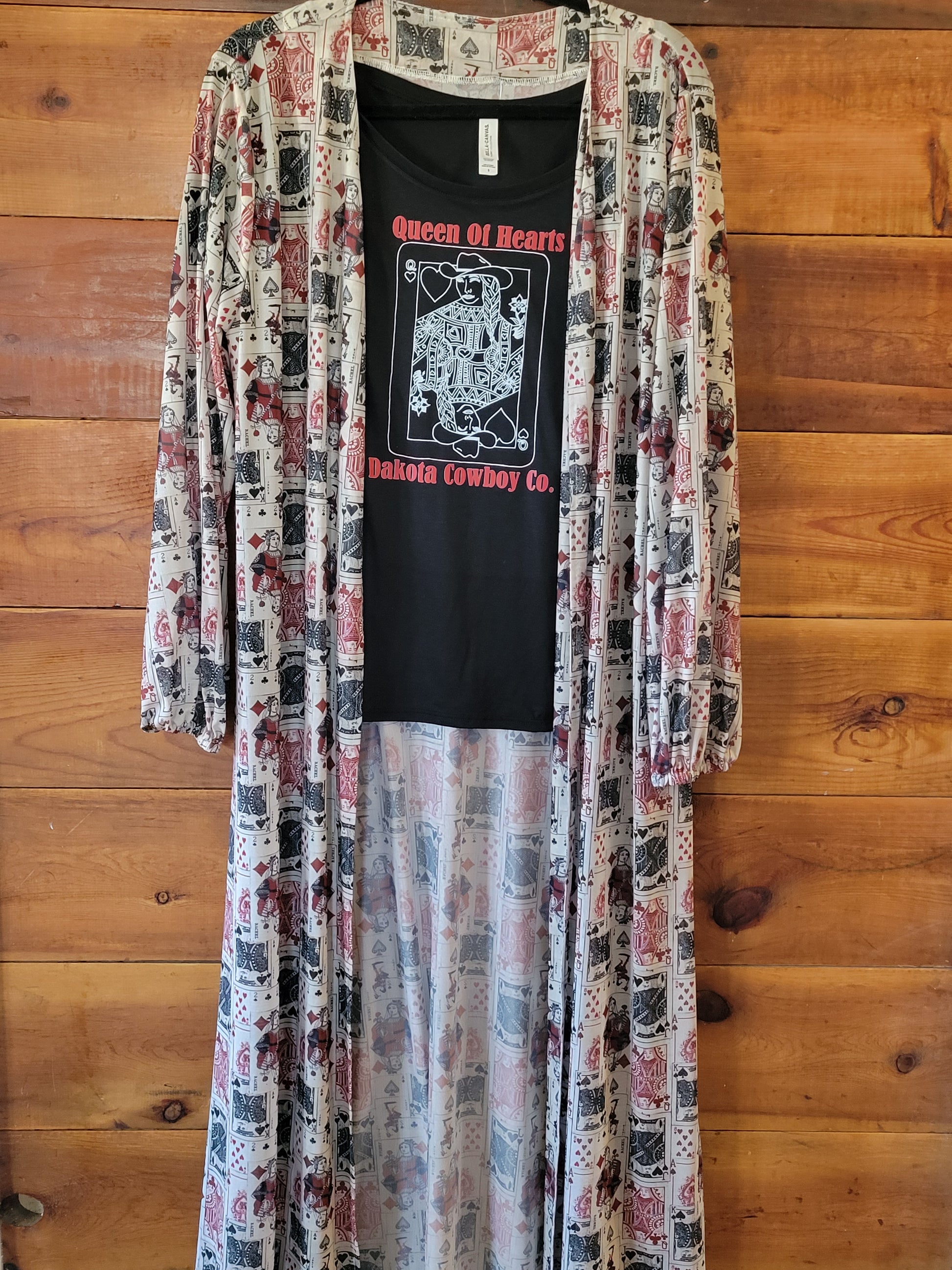 Queen of Hearts Relaxed T - White Owl Creek Boutique